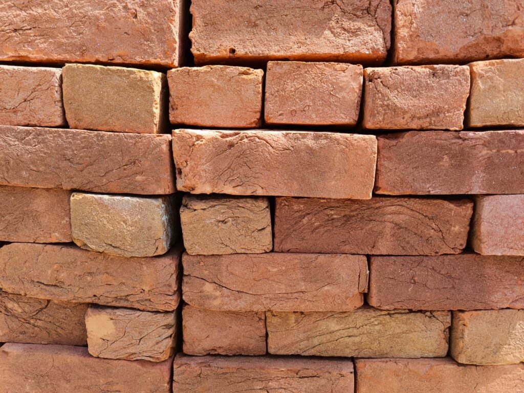 Lucknow Red bricks rate लखनऊ मैं सबसे सस्ता ईंट ब्रिक्स - BRICKSRATE